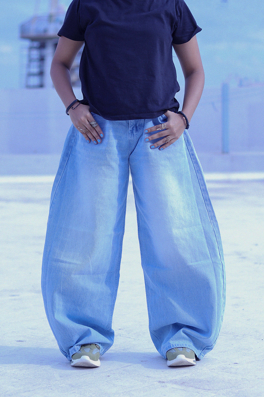CLOUD FADE BARREL DENIM