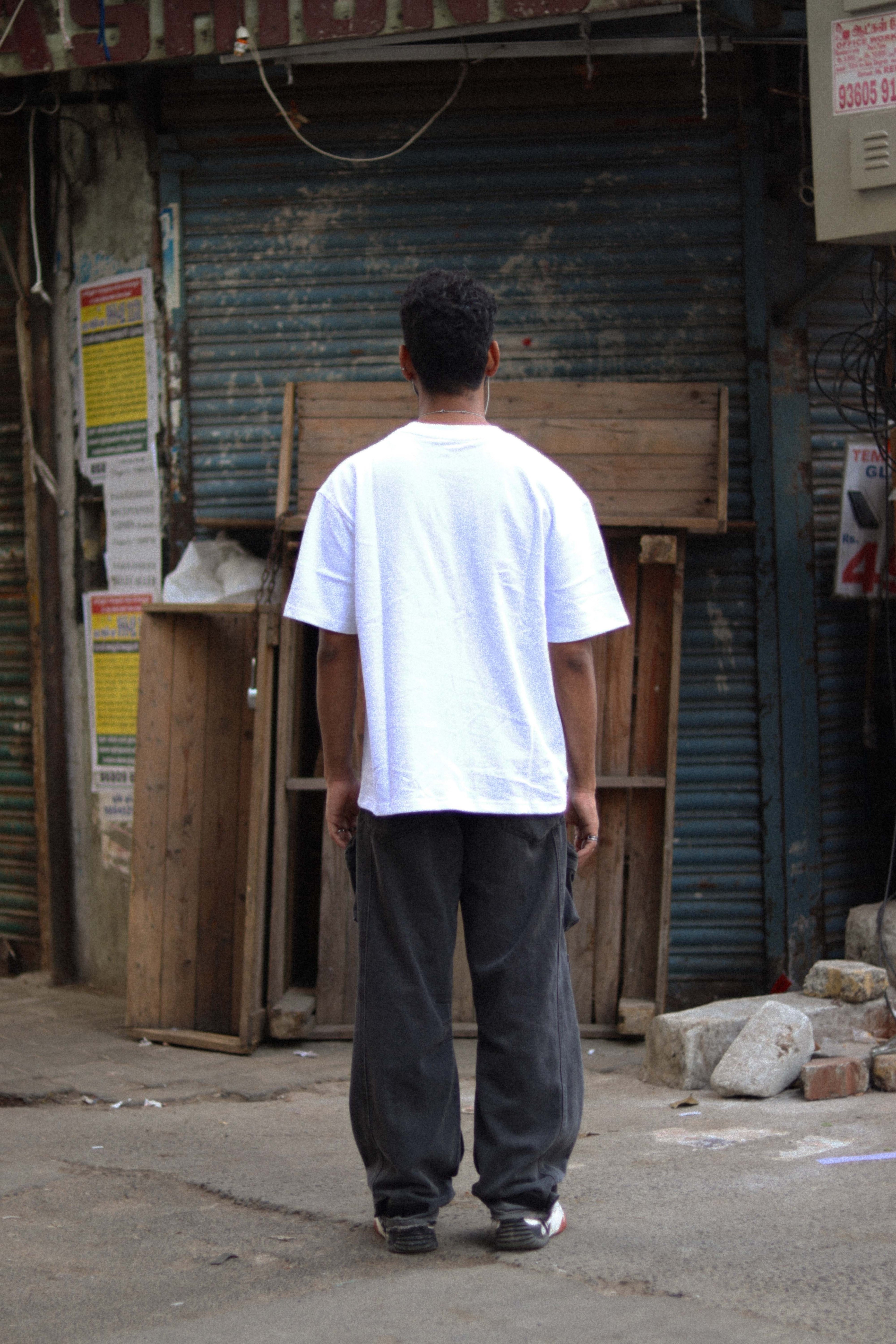GOJO OVERSIZED TEE